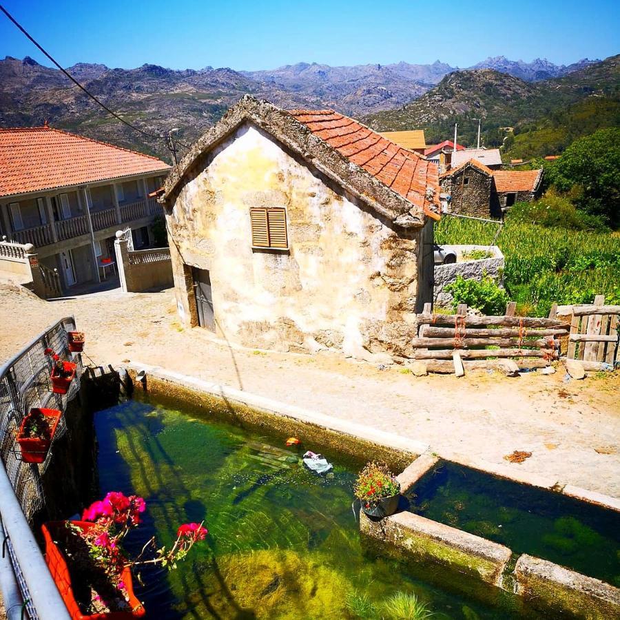 Вилла Casa Do Faqueiro De Casas Brioso Outeiro  Экстерьер фото
